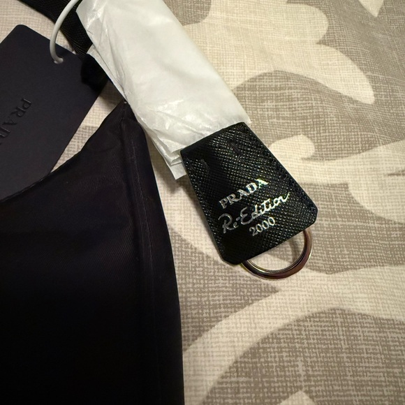 Nylon Prada Re-Edition 2000 mini-bag - Picture 7 of 14